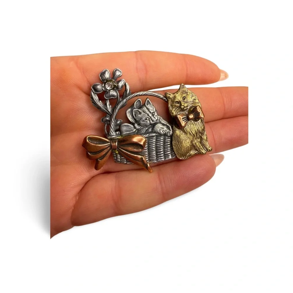 N/A vintage figural